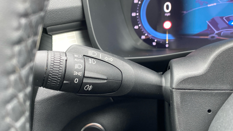 Volvo XC40 2.0 B3P Plus Dark 5dr Auto Petrol Estate